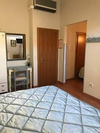 Holiday 52 Hotel